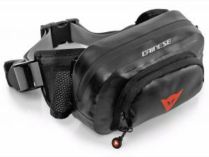На фото Сумка поясная DAINESE EXPLORER 001 BLACK