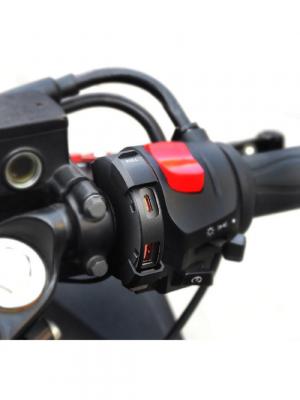 На фото Разъем на руль мотоцикла USB Extreme Style MUS 51